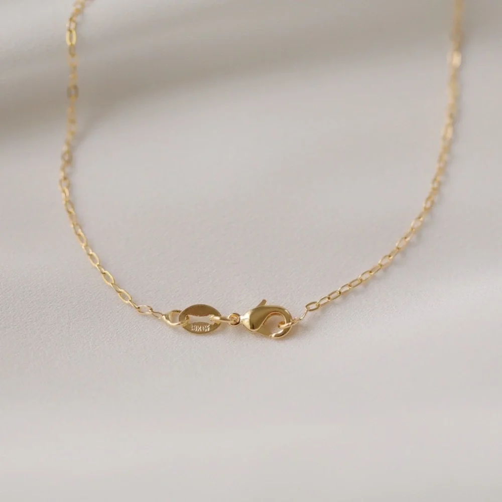 Virgin Mary Necklace | 18k Gold Filled - Picture 6 of 7